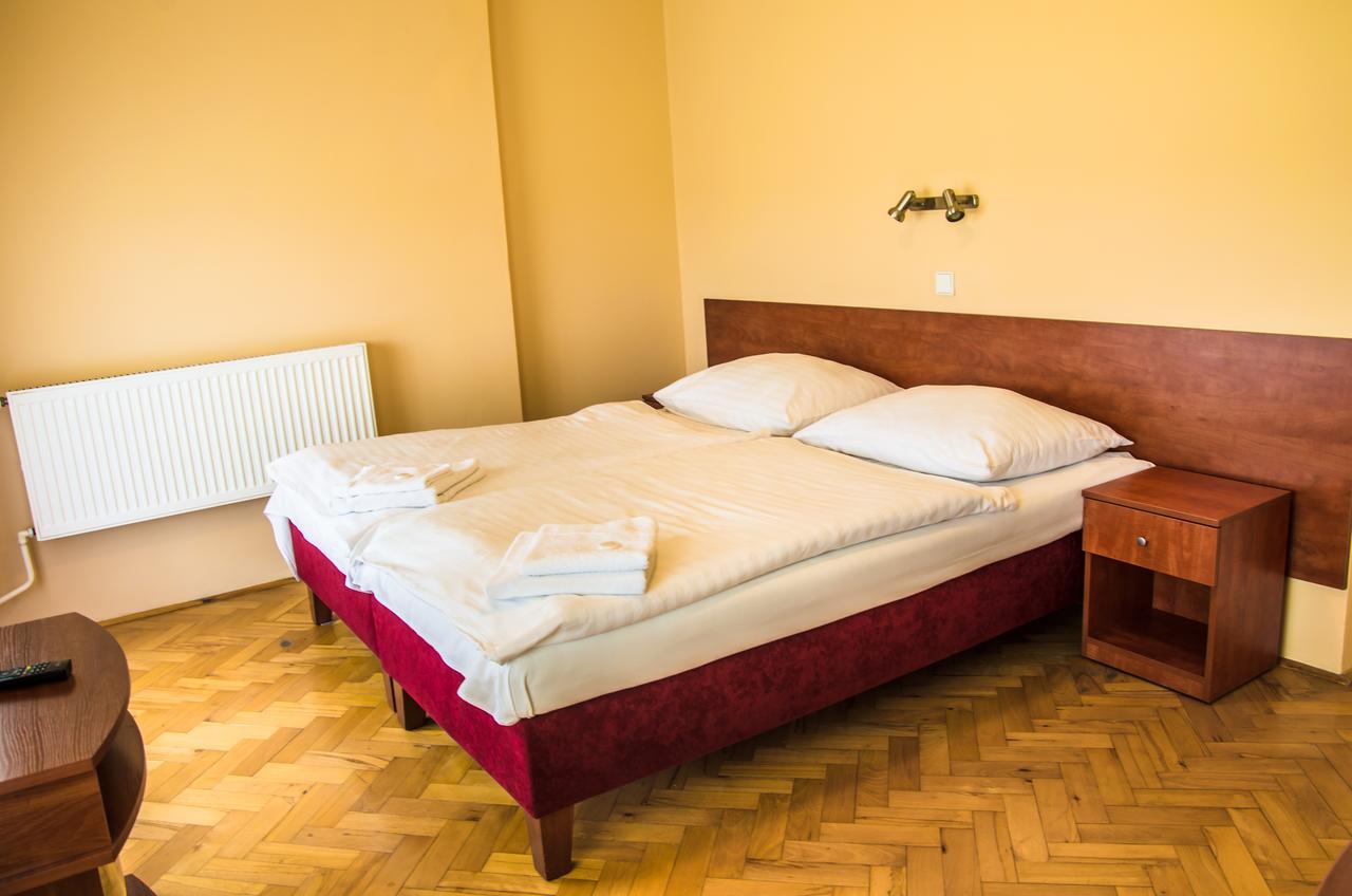 Hotel U Jezera Velky Osek Exterior foto
